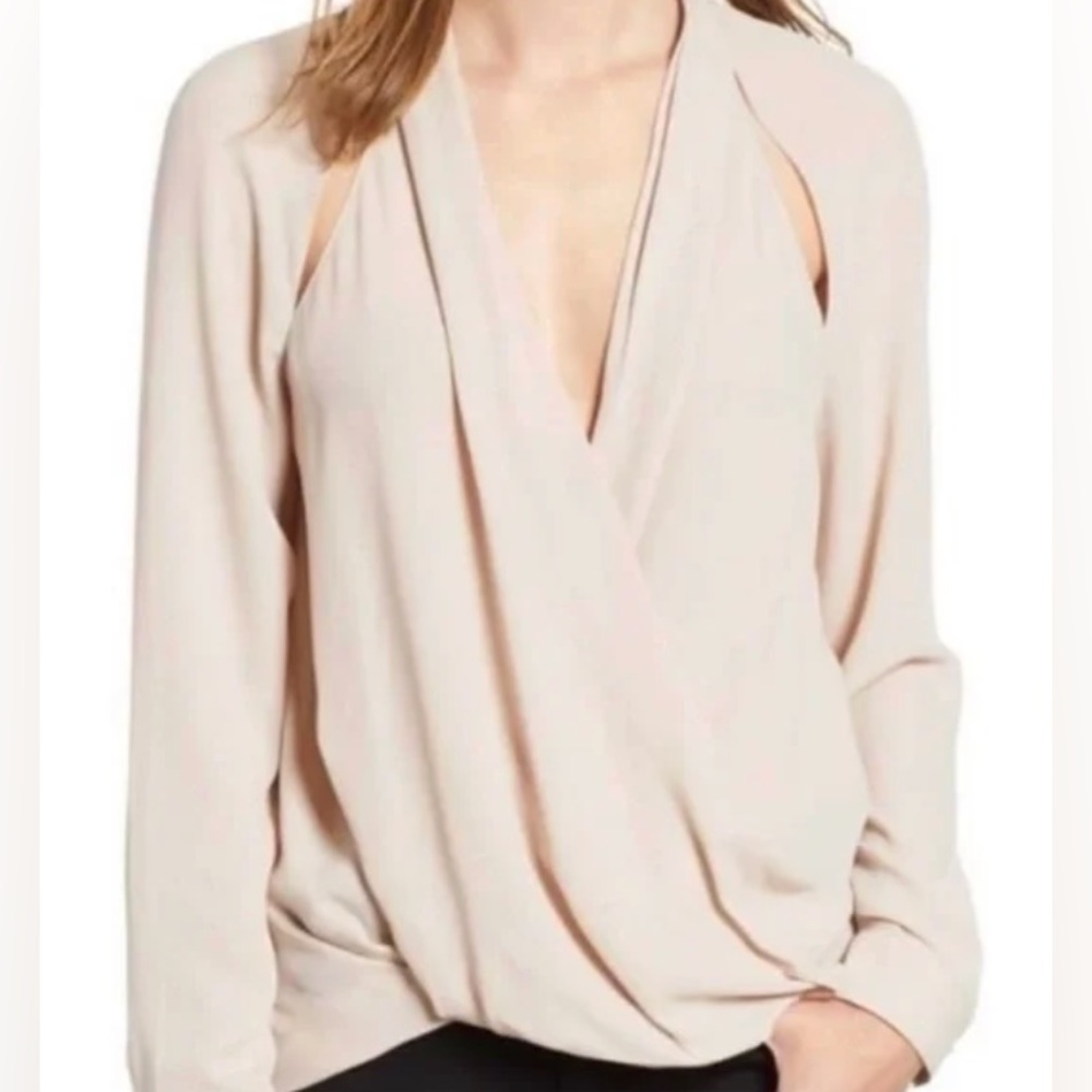 Trouve Cream Wrap Blouse - Picture 4 of 5